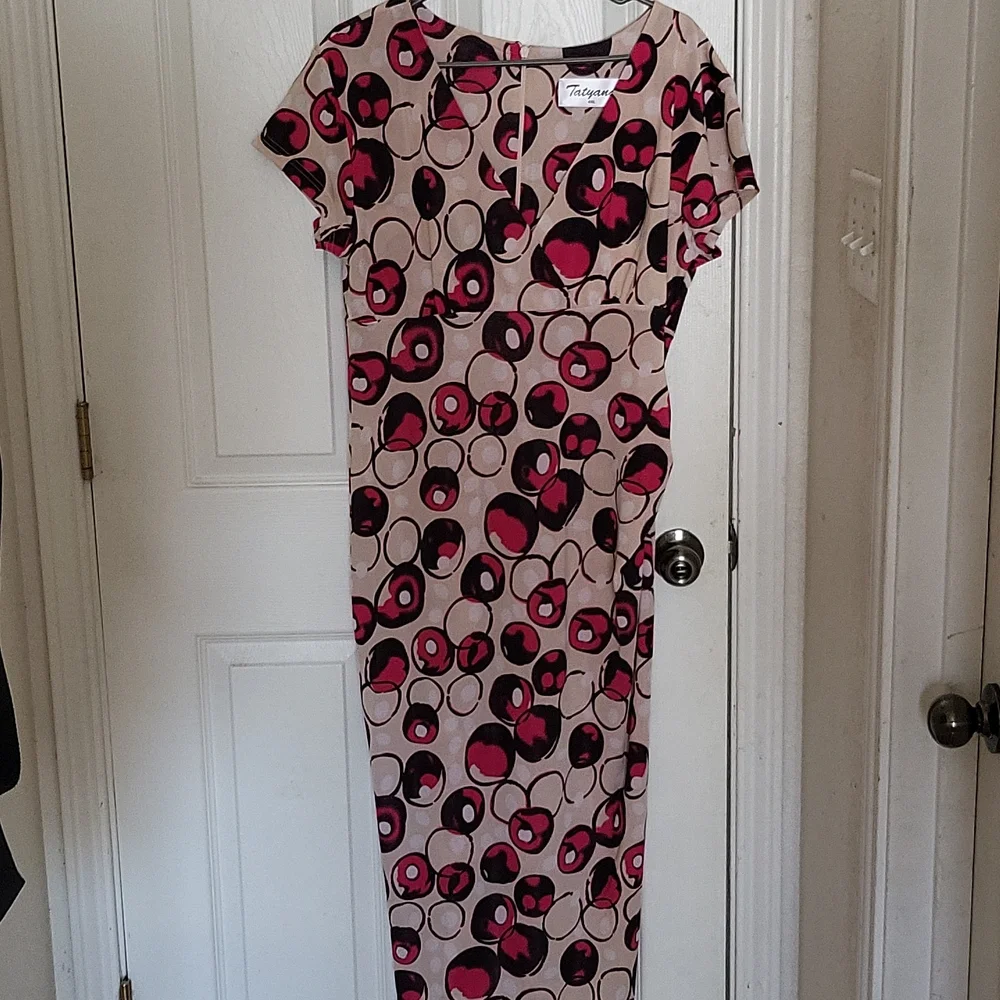 NWOT Tatyana wiggle dress - Picture 3 of 8